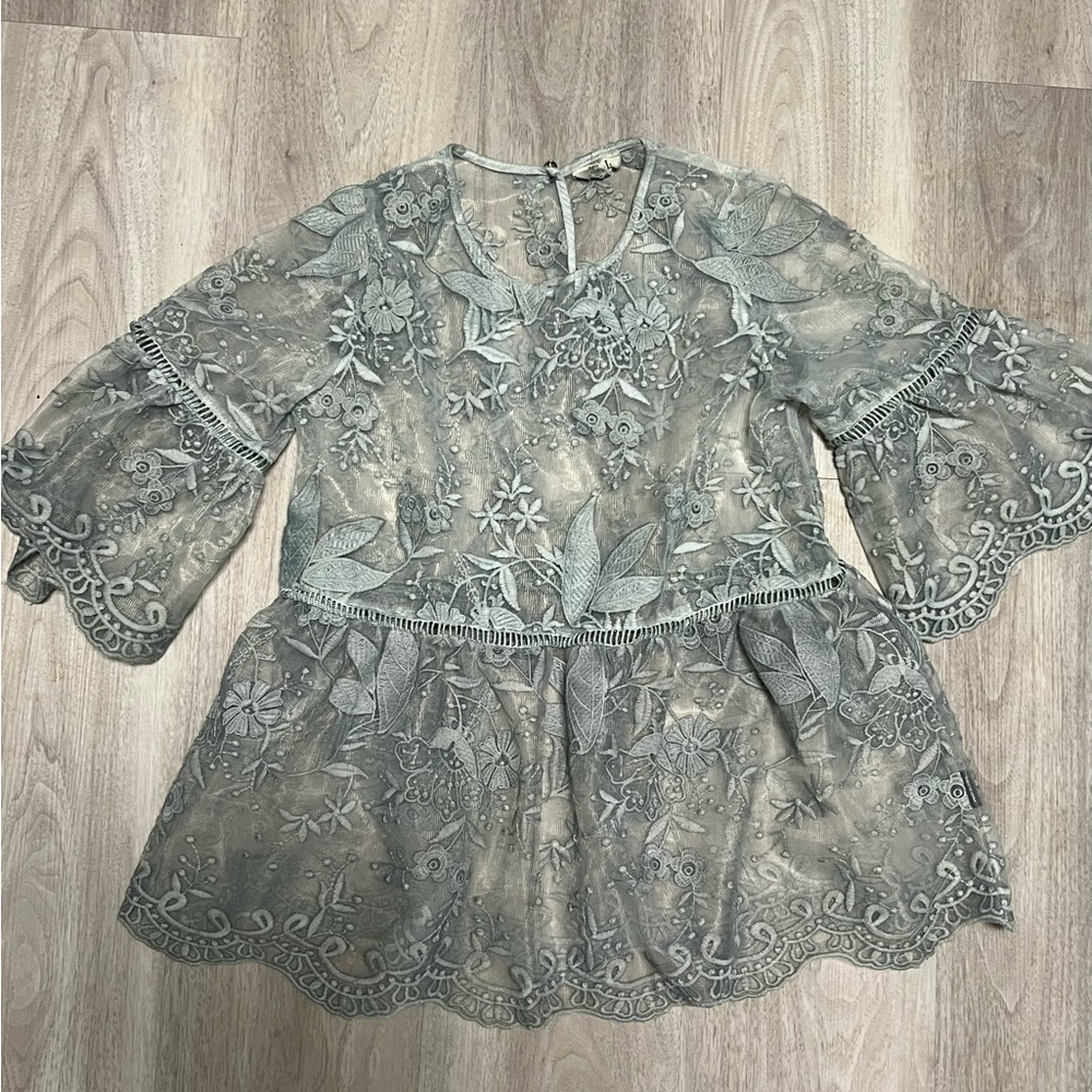 Beautiful POL lace top, green, small